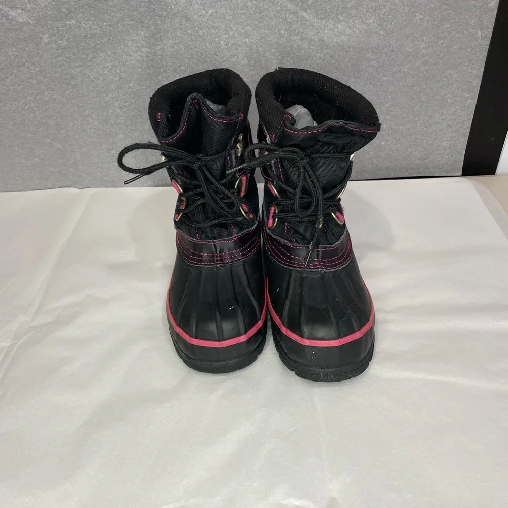 Western Chief Children's Lace-up Snow Boots Thermolite Black Hot Pink Size 1